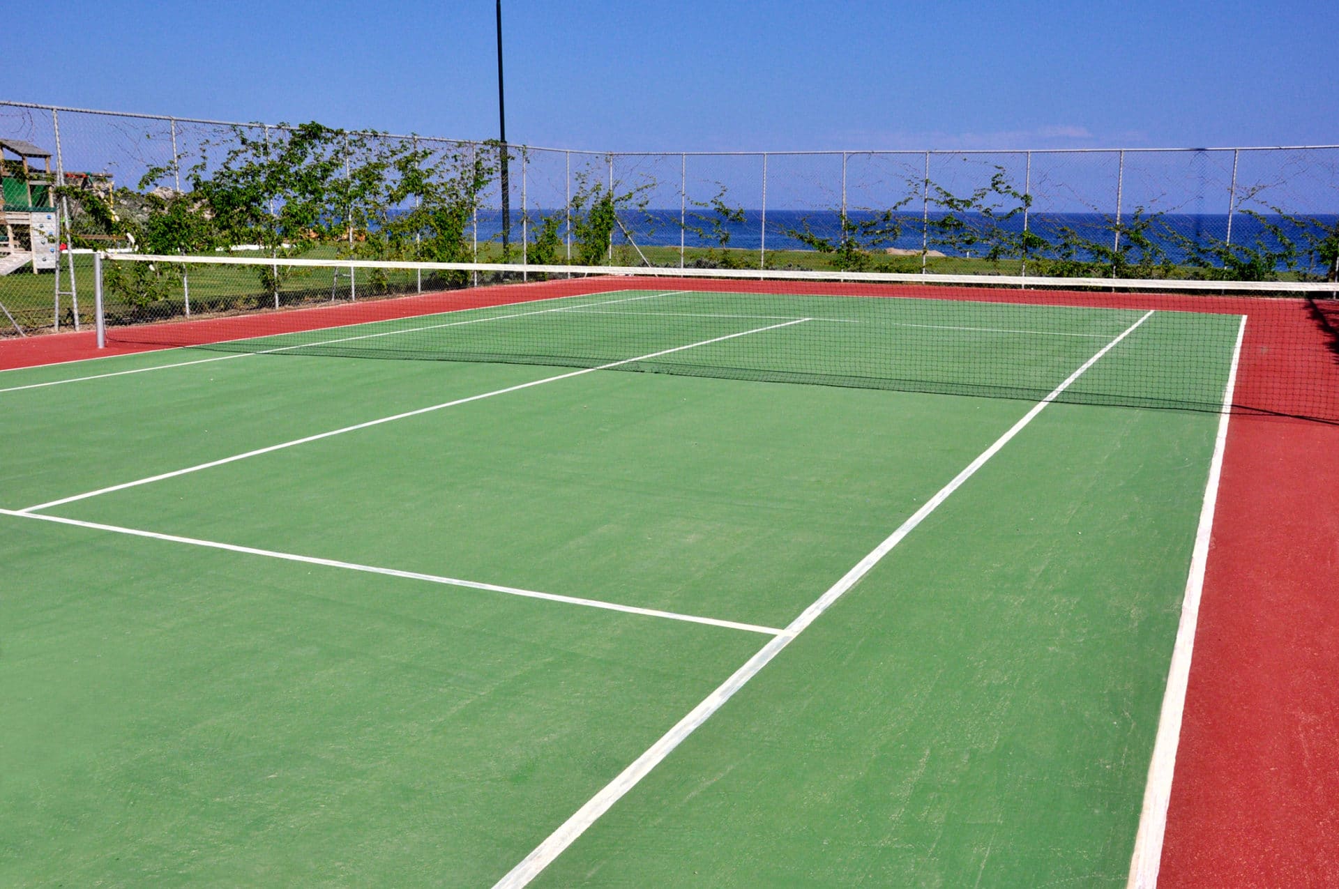 74_1001_Tennis_courts_ELYSIUM