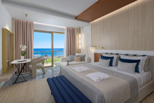 Premium Deluxe Room with Sea View Room - Entire room